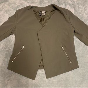 LIKE NEW size 4 army green blazer